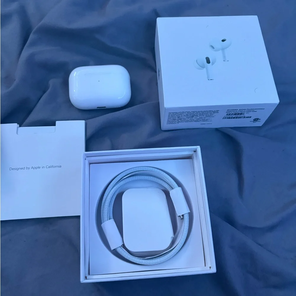 Apple AirPods Pro with White Charging Accessories